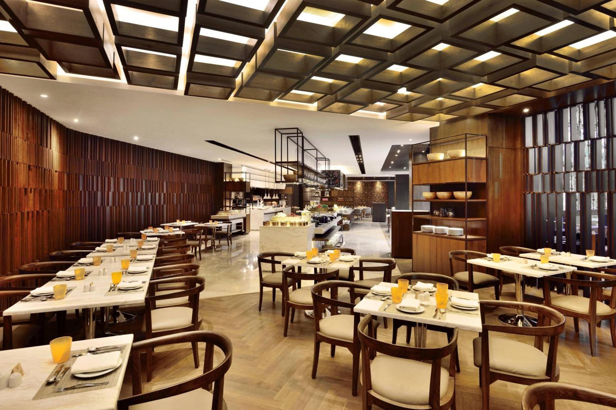 מלון גורגאון Courtyard By Marriott Gurugram Downtown מראה חיצוני תמונה